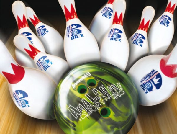 Brunswick Pro Bowling - Image 2